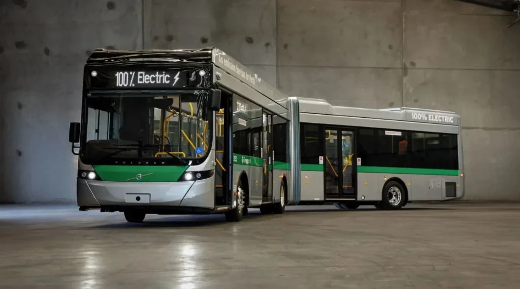 Первый сочлененный электробус в Австралии получил шасси Volvo BZL