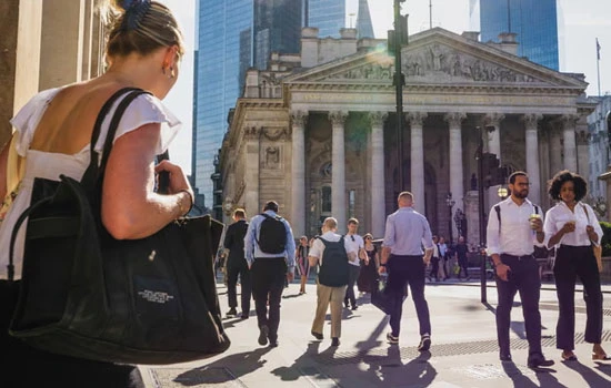 Покоління Z заробляє більше мільйонів у тому ж віці
